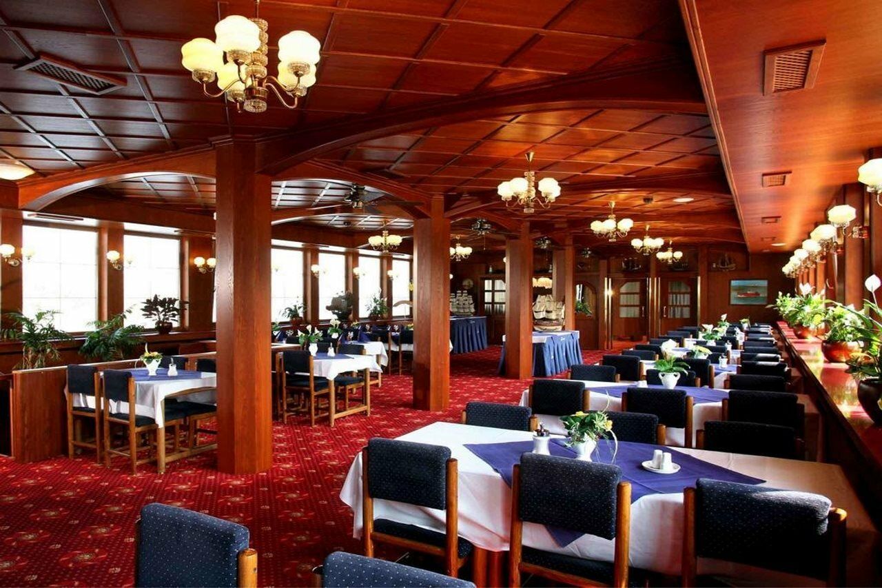 Hotel na wodzie Albatros 3*